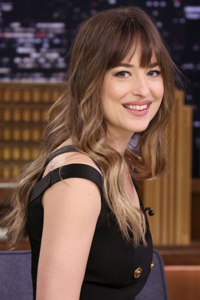 Dakota Johnson Pearl Ombré